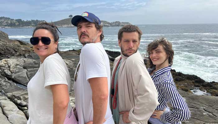 "Javi, Pedro, Nico, Lux. #LosOtrosCuatroFantasticos Happy Birthday, Mom. #VivaChile", fue la descripción que acompañó la postal que compartió Pedro Pascal en la mencionada red social.