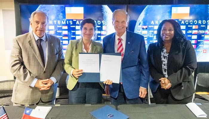 Para Chile, unirse a los Acuerdos de Artemis es más que una simple colaboración en la carrera espacial: es una invitación a formar parte del futuro de la humanidad en el espacio. Desde sus inicios, el proyecto Artemis ha buscado promover una exploración inclusiva, donde todas las naciones puedan contribuir con su conocimiento y recursos. RecomiendoPirque - Chile